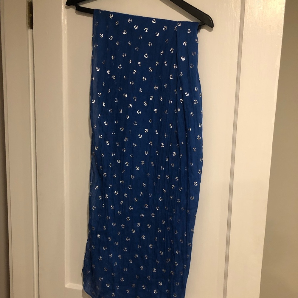 Navy blue scarf with silver anchors